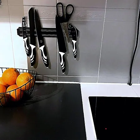 10 Mins Walk From Train Station! Agualva-Cacem