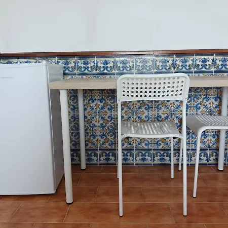 10 Mins Walk From Train Station! Homestay